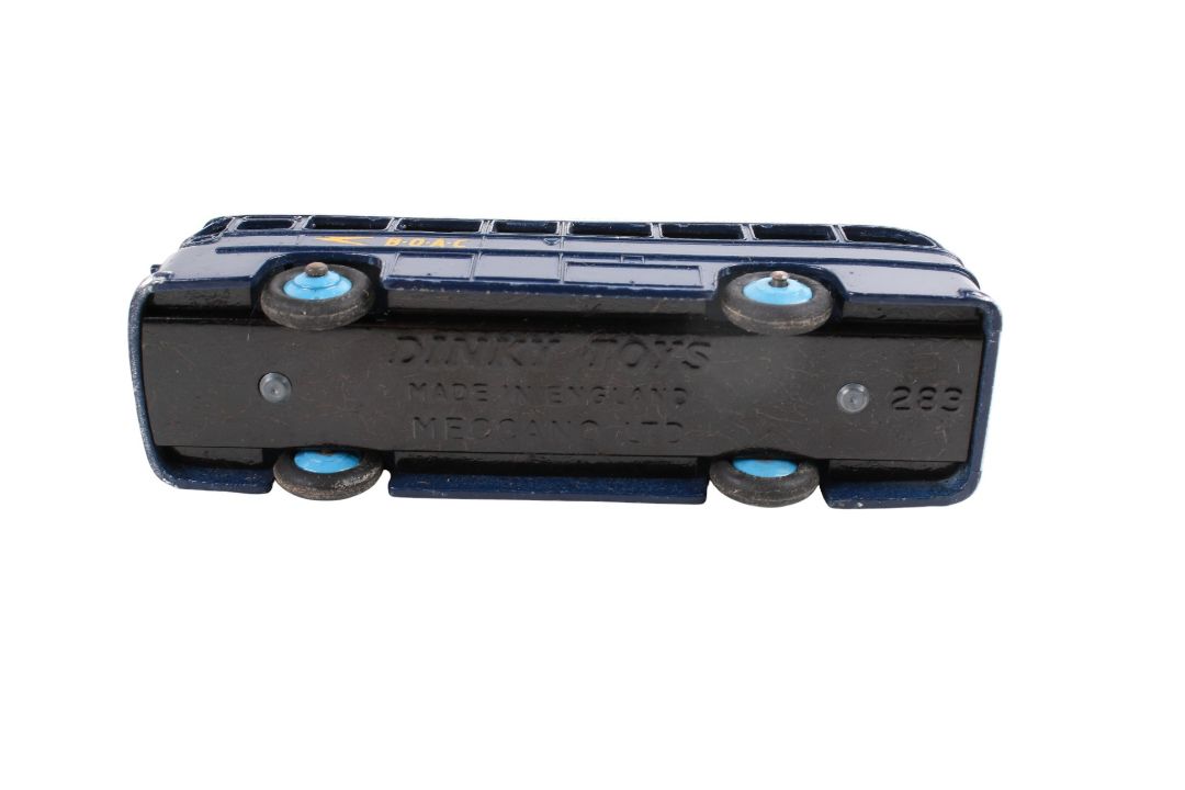 Two Dinky diecast coaches. Comprising a No.283 B.O.A.C. - Image 3 of 5