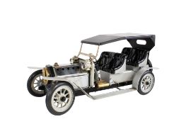 A Mamod live steam model car. Modelled on a 4-seater Rolls-Royce Silver Ghost, L41cm.