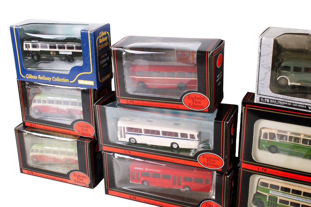 A collection of EFE 1:76 scale diecast model buses and coaches. Including a AEC Regal 10T 10 Bus 'U. - Image 3 of 5