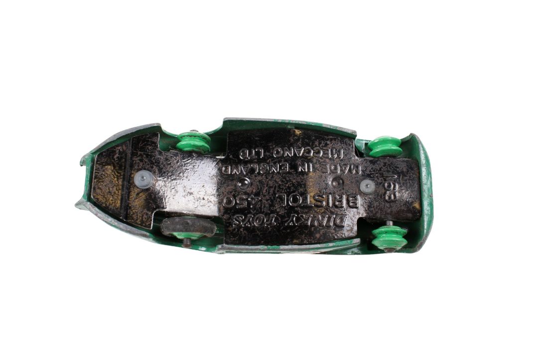 Three Dinky diecast racing cars and a set of No.771 International Road Signs. Comprising a No. - Image 3 of 5