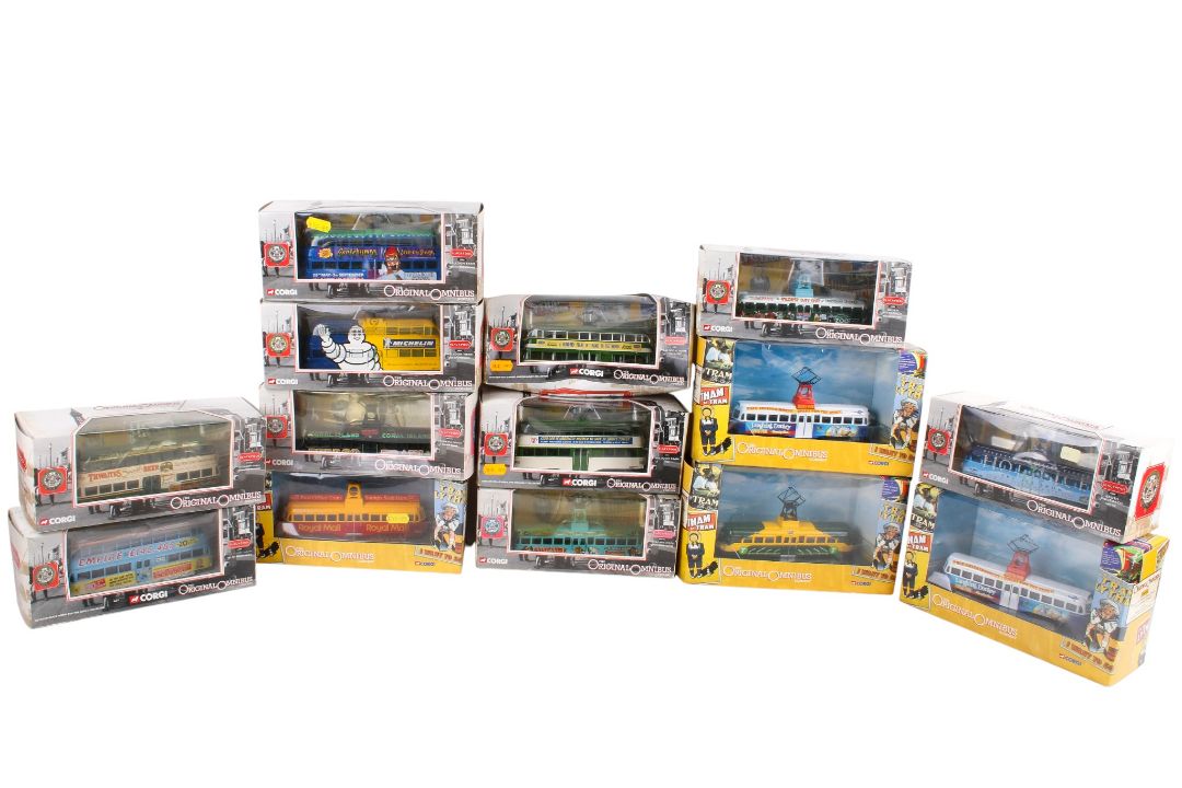 A collection of Corgi Original Omnibus diecast 'Blackpool' trams and railcoaches. - Image 1 of 5