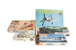 Five vintage model kits.