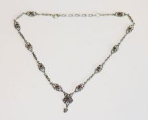 Silber Collierkette mit Granaten, 17,6 gr., L 46 cm