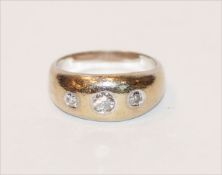 18 k Weißgold Bandring mit 3 Diamanten, 7 gr., Gr. 51