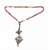 Filigraner Rosenkranz um 1900 mit roten Zwischenkugeln, Altersspuren