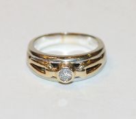14 k Weiß- und Gelbgold Ring mit Diamant, 7,32 gr., Gr. 53
