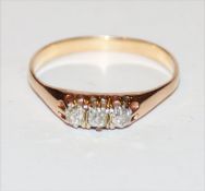 14 k geprüfter Gelbgold Ring mit 3 Diamanten, 2,5 gr., Gr. 58