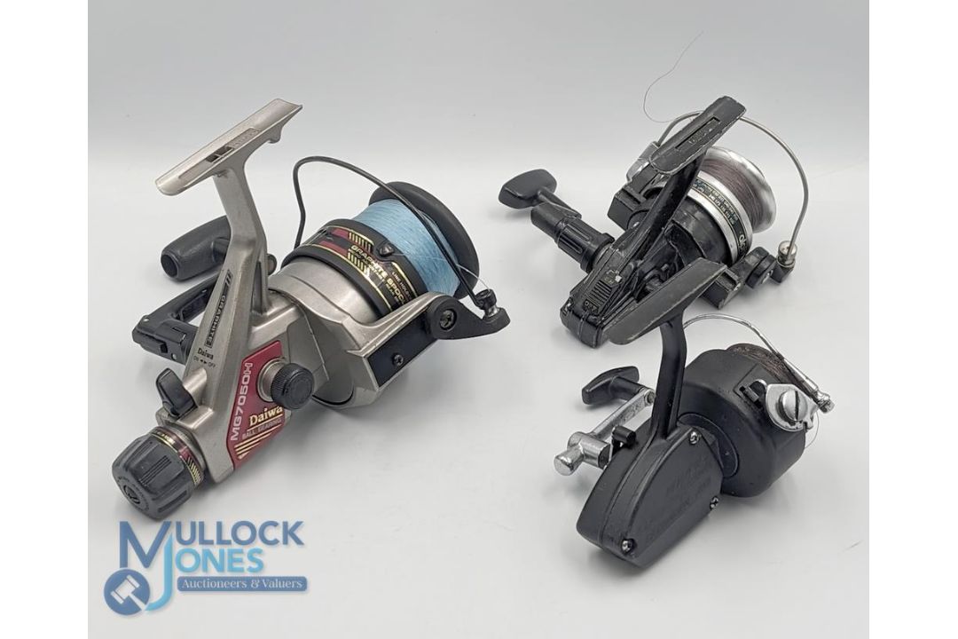Daiwa MG 7050 H large graphite fixed spool reel, good bail, rear tensioner, original box with - Image 2 of 2