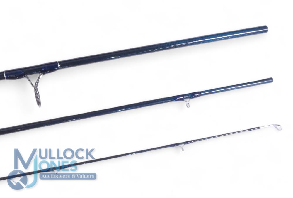 Orvis Western 2, 11' 3 piece Graphite trout fly rod, line rate #7, Tip Flex, cork handle with - Image 3 of 3