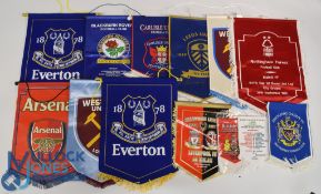 An assorted lot of thirteen Football Pennants including Everton x2, Leeds United, Stockport
