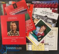 Super Mainly Welsh Interest Rugby Ephemera Bundle (60+): 15 picture cards; 4 WRU squad pics, 1 NZ;