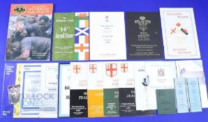 Rugby Miscellany (20): Whitbread Rugby World Book 1995 signed by Ieuan Evans and Ben Clarke;