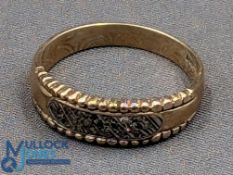 9ct Hallmarked Gold Ring with small diamond chips - 2.9g