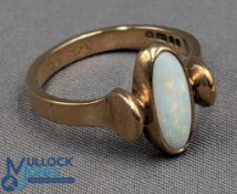 Ladies period Opal 9ct Gold Ring hallmarked - size M - 3g