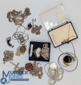 Qty of silver and white metal necklaces, assorted ages and designs