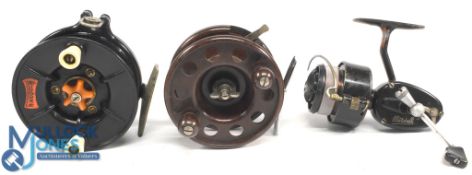 A collection of reels, as follows: Modernite Pixie Bakelite centre pin reel, 4
