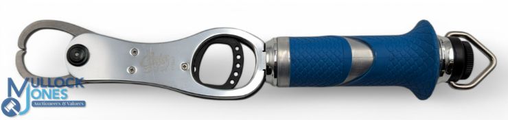 Cuba Fish Lip Holder Tool, looking unused