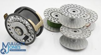 Hardy The Husky Silent Check multiplying fly reel, 2 screw line guide, ribbed brass foot,
