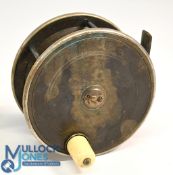 P D Malloch of Perth Maker 4 ½