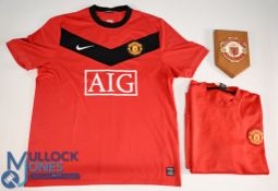 2009-10 Manchester United Home Football Shirt, Nike short sleeve size L, with a Manchester United