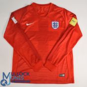 England International 2018 'Russia World Cup' away football shirt Umbro, in red, long sleeve, size