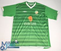 2003-05 Republic of Ireland Signed Replica Umbro Football Shirt: two good signatures with Wolves
