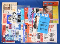 1971/72 Manchester Utd away match programmes complete league season (21) including Derby County (1st