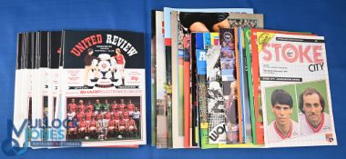 1983/84 Manchester Utd home match programmes complete season nos. 1-27; aways league match