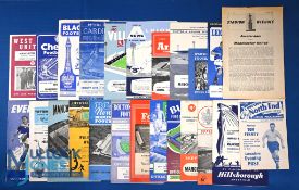 1961/62 Manchester Utd complete league season away match programmes (21) plus FAC aways at Sheffield