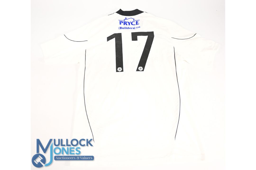 AFC Telford United Home Football Shirt 2010-2011 #17 with two signatures on front Size XL Adidas / - Image 2 of 4