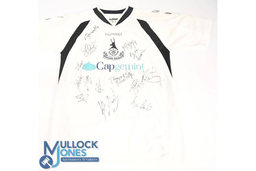 AFC Telford United Home Football Shirt 2006-2007 Multi signed with fourteen signatures on front Size - Image 1 of 4