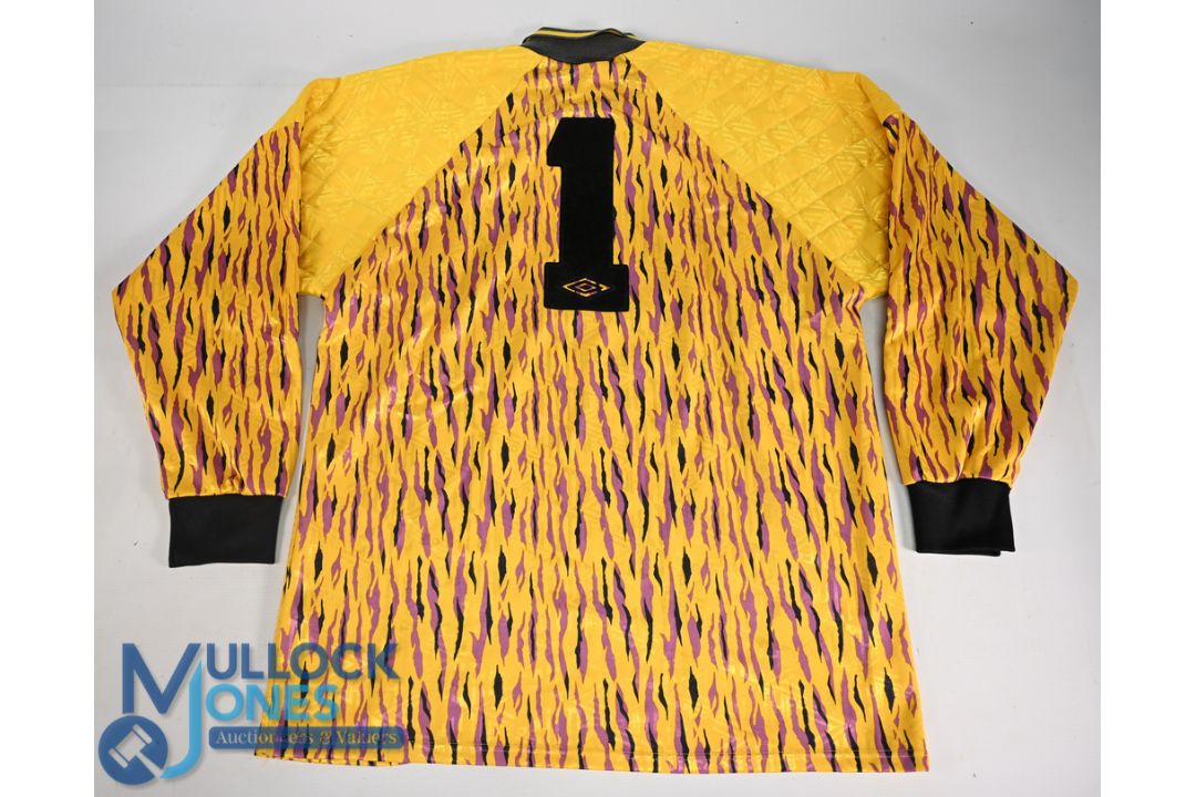 Tottenham Hotspur FC Goalkeeper Football Shirt 1991-1993 #1 Size XL Umbro / Holsten Padded - Image 2 of 2
