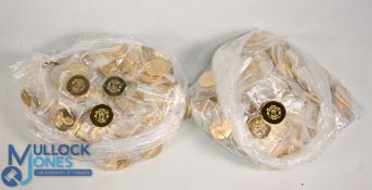 Manchester United Football Club Commemorative Coins Ryan Giggs and Les Ferdinand 100s of each in