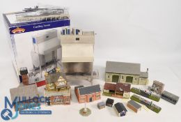 Bachmann 44-070 Coaling tower Scenecraft boxed Railway 00 scale Together with selection of other