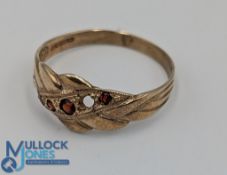 9ct Gold and Garnet Ladies Ring platted rope design with Garnets set across the centre total