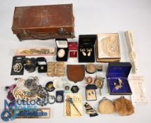 Very large Quantity Costume Jewellery to consist of Glass Beads, Pearls, Earrings, Bangles,