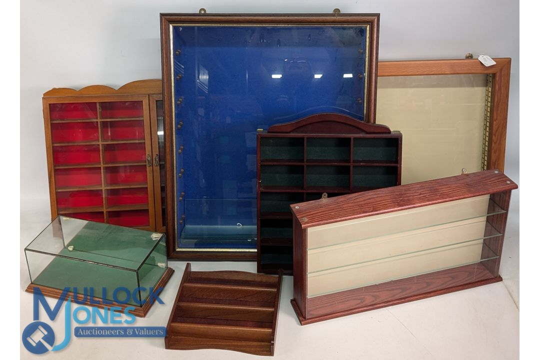7x Diecast Model Display Cases, assorted cases and a box - one cabinet needs a new glass front - the