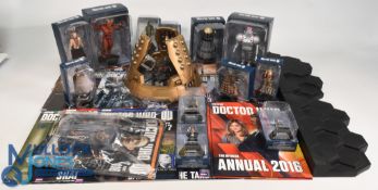 BBC Doctor Who Eaglemoss Figurine Collection Large collection of originally boxed figures 140 in