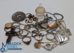 Mixed Jewellery: to include Rings, Pendants, Cross, Cameo, Cufflinks