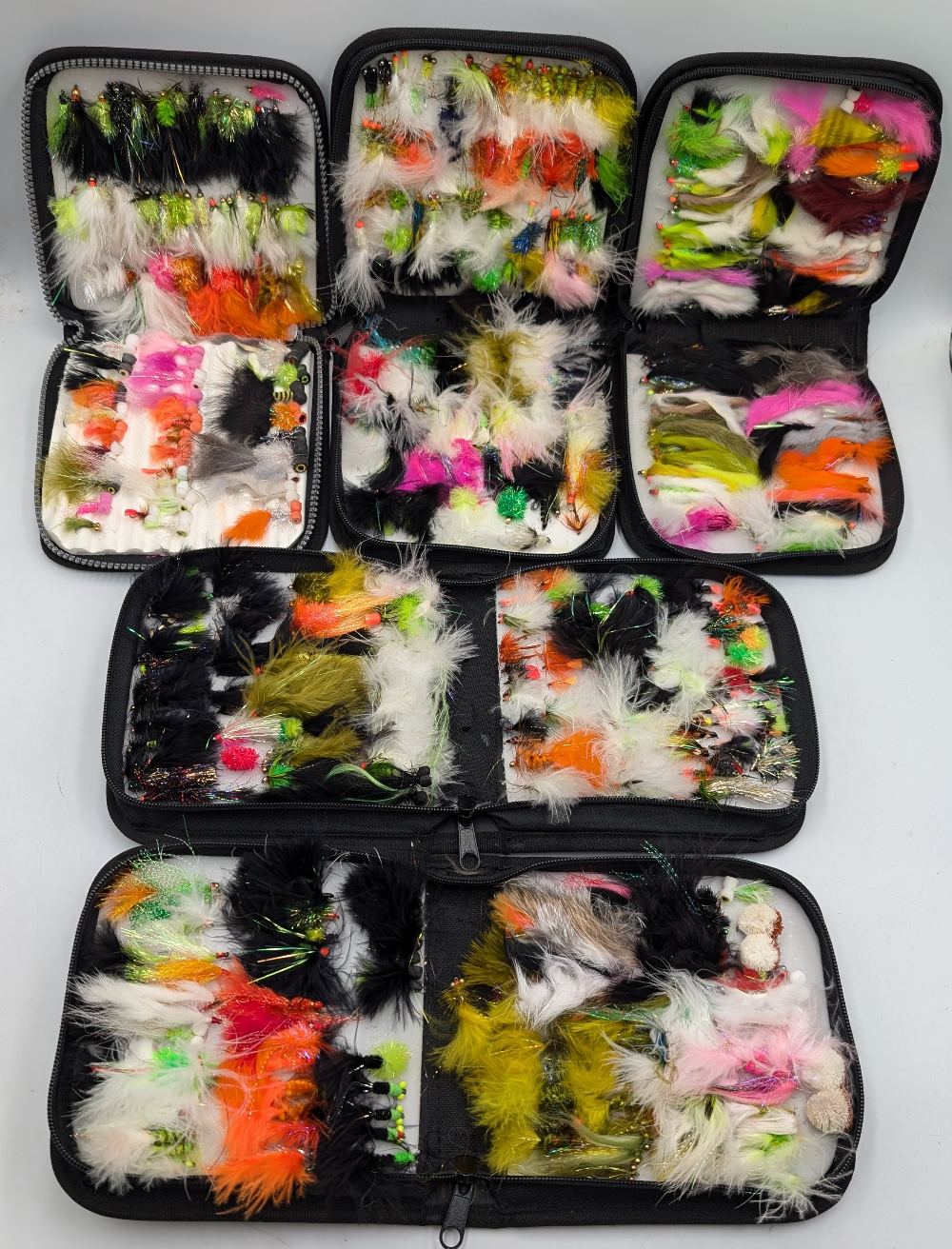 5x Canvas Zipped Fly Wallets, containing a good clean collection of more than 400 lures