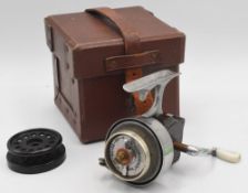 Illingworth No.5 trout reel, in Bakelite/alloy, replacement handle, drag adjuster knob, turns