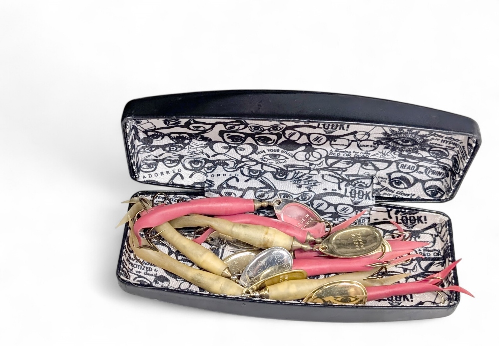 Salisbury shoulder bag and GMK shotgun cartridge bag with 4 tubs of various lures and a case with - Image 2 of 2