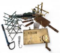 A Collection of Fishing Line Winder Line Dryers, 3 unbranded line driers with wooden hands, two