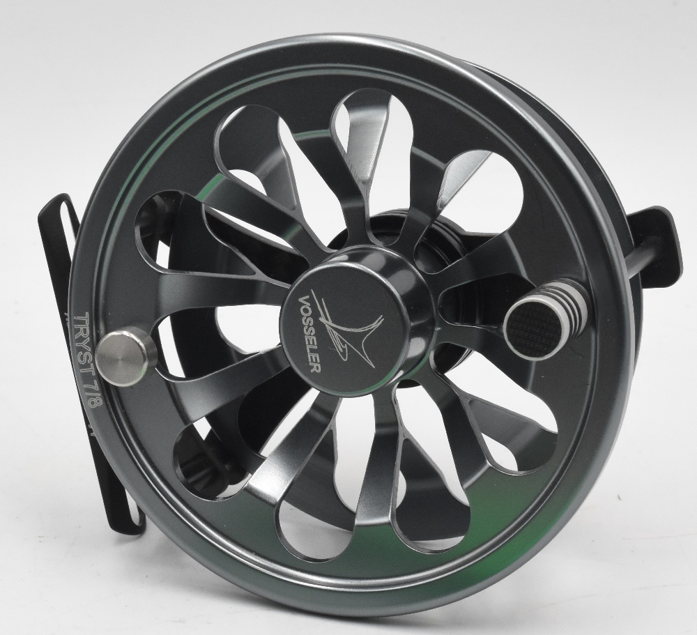 Vosseler Pro Fly Fishing 7/8 Tryst trout fly reel with carbon frame, 3 7/8" deep 'V' caged alloy - Image 2 of 4