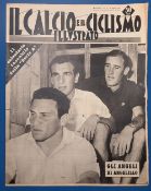 1961 Italian 'Il Calcio' magazine dated 6 August 1961; the back page shows photos (2) of Denis Law &
