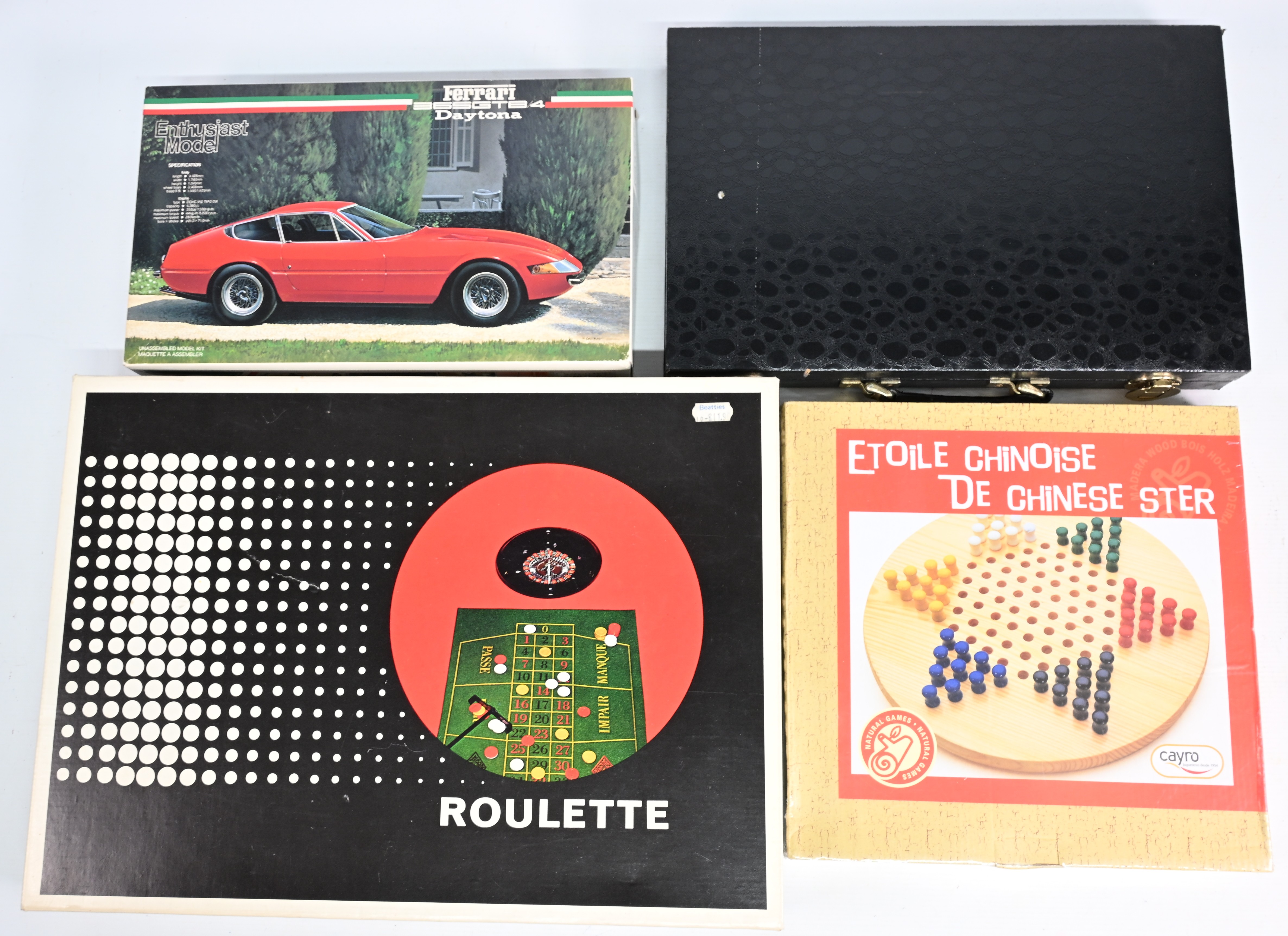 Fujimi Ferrari 365 GTB/4 Daytona model kit 1/24 scale - Image 3 of 3