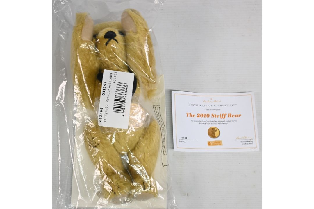 Danbury Mint 2010 Steiff Bear Handmade Mohair bear limited edition No 0751 comes with certificate - Image 1 of 2