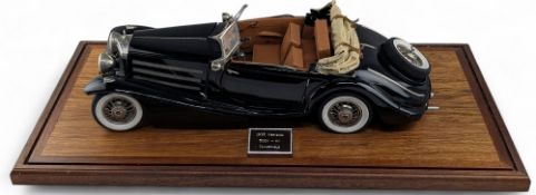 Pocher (Itay) Mercedes-Benz 500K-AK Cabriolet 1935, 1:8 scale Model Kit Car, all made, on wooden