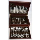 Arthur Price Canteen of Cutlery Full 8 person setting, housed in a velvet lined wooden box having