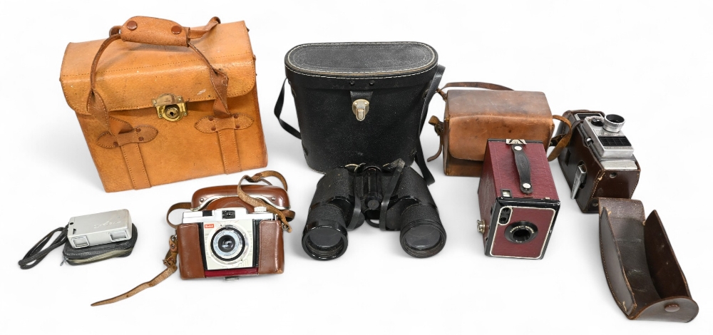 Vintage Camera Collection: including 16 in 'Minolta Sub miniature Camera16' stands for the type of